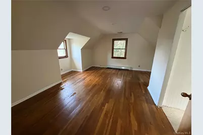 140 Wickshire Drive, East Meadow, NY 11554 - Photo 21