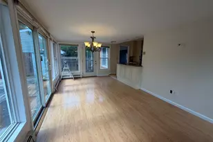 140 Wickshire Dr, East Meadow, NY 11554 - Photo 11