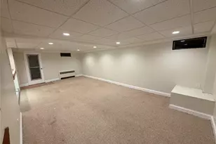 140 Wickshire Dr, East Meadow, NY 11554 - Photo 35