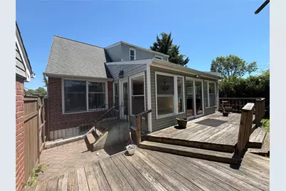 140 Wickshire Drive, East Meadow, NY 11554 - Photo 39