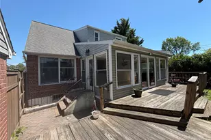 140 Wickshire Dr, East Meadow, NY 11554 - Photo 39