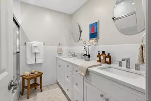 22 The Hamlet, Pelham, NY 10803 - Photo 11