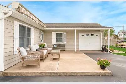 21 Eisenhower Road, Centereach, NY 11720 - Photo 5