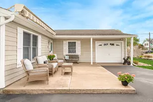 21 Eisenhower Rd, Centereach, NY 11720 - Photo 5
