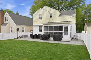 79 Raff Ave, Floral Park, NY 11001 - Photo 35