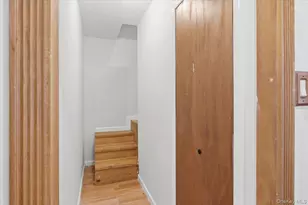 93-22 207th St, Queens Village, NY 11428 - Photo 23