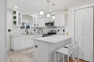 93-22 207th St, Queens Village, NY 11428 - Photo 11