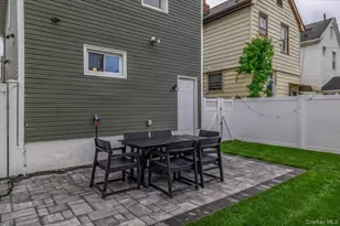 93-22 207th St, Queens Village, NY 11428 - Photo 33