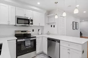 93-22 207th St, Queens Village, NY 11428 - Photo 3