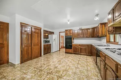 4 Carol Lane, Mamaroneck, NY 10543 - Photo 23
