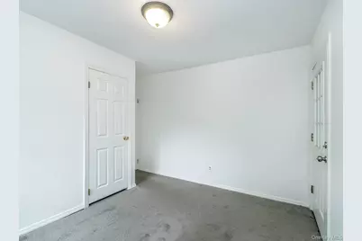 3 Smull Place #First Floor, Port Washington, NY 11050 - Photo 17