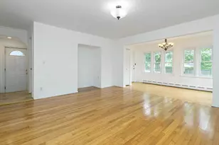 3 Smull Pl, Port Washington, NY 11050 - Photo 7