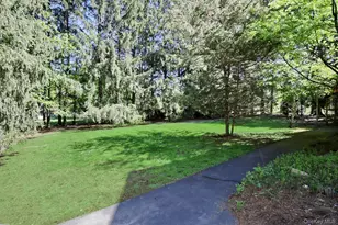 4 Crabapple Ct, Monsey, NY 10952 - Photo 19