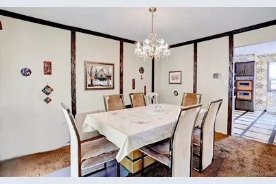 4 Crabapple Court, Monsey, NY 10952 - Photo 9