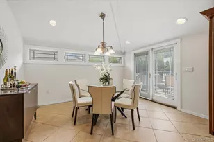 8 Lewis Ln, Port Washington, NY 11050 - Photo 11