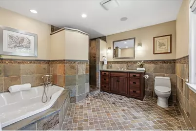 8 Lewis Lane, Port Washington, NY 11050 - Photo 23