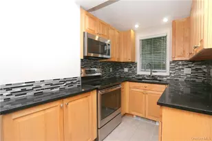 7 Meadow St, Goldens Bridge, NY 10526 - Photo 9