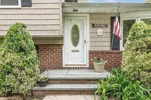 38 Pell Terrace, Garden City, NY 11530 - Photo 3