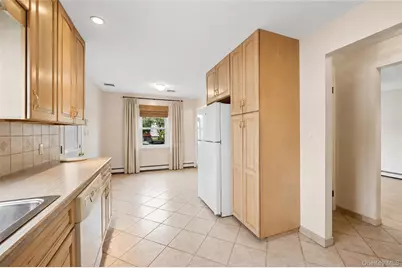 199 Sycamore Avenue, Bethpage, NY 11714 - Photo 11