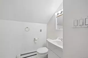 199 Sycamore Ave, Bethpage, NY 11714 - Photo 13
