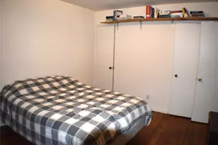 228-14 Stronghurst Ave, Queens Village, NY 11427 - Photo 23