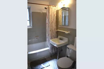 228-14 Stronghurst Avenue #3113, Lower Level, Queens Village, NY 11427 - Photo 17