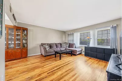 63 Wilfred Boulevard, Hicksville, NY 11801 - Photo 5