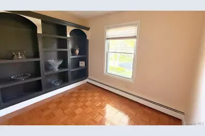 72 Avenue B, Holbrook, NY 11741 - Photo 15