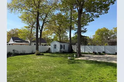 72 Avenue B, Holbrook, NY 11741 - Photo 25