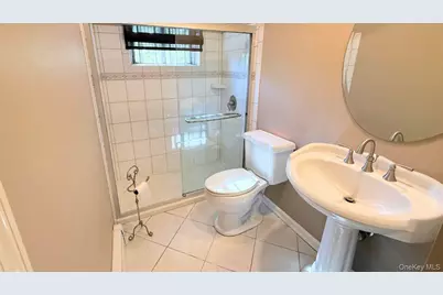 72 Avenue B, Holbrook, NY 11741 - Photo 7