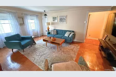 72 Avenue B, Holbrook, NY 11741 - Photo 11