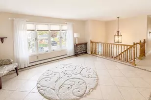 72 Avenue B, Holbrook, NY 11741 - Photo 5