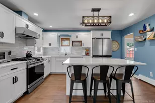 11 Koch Pl, Carle Place, NY 11514 - Photo 7