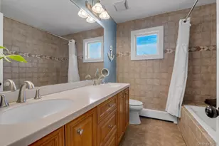 11 Koch Pl, Carle Place, NY 11514 - Photo 21