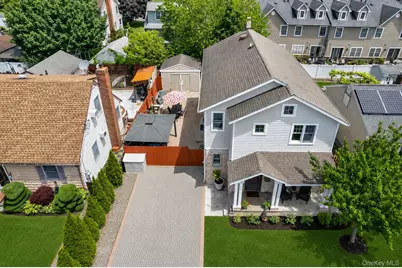 11 Koch Place, Carle Place, NY 11514 - Photo 31