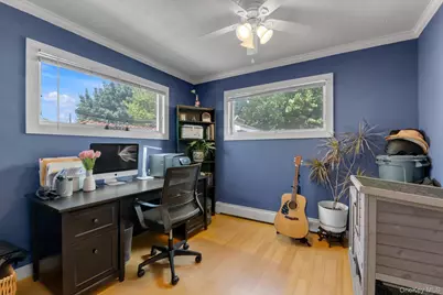 11 Koch Place, Carle Place, NY 11514 - Photo 13