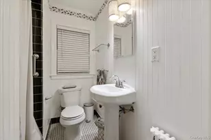 2069 Windsor Rd, Baldwin, NY 11510 - Photo 13