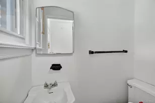 1124 E 213th St, Bronx, NY 10469 - Photo 13