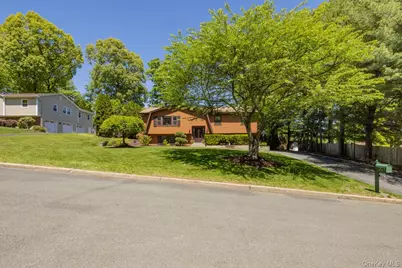 4 Apple Court, Nanuet, NY 10954 - Photo 27