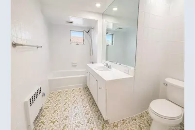 32 Crestmont Avenue, Yonkers, NY 10704 - Photo 17