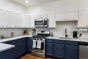 638 E Main St, Jefferson Valley, NY 10535 - Photo 5