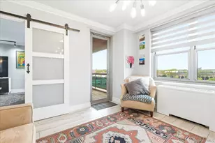 70-25 Yellowstone Blvd, Forest Hills, NY 11375 - Photo 29