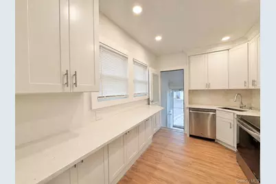 155 Jayne Avenue, Patchogue, NY 11772 - Photo 5
