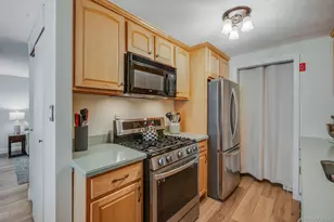 144 Golf Ln, Medford, NY 11763 - Photo 9