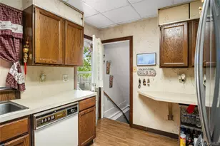 150 Shaw Ave, Valley Stream, NY 11580 - Photo 13