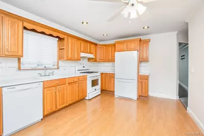 884 Saw Mill River Road, Yonkers, NY 10710 - Photo 3