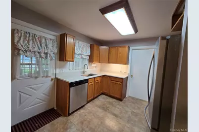 6 May Place, Beacon, NY 12508 - Photo 11