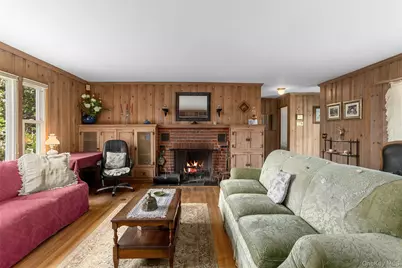 516 N Lake Boulevard, Mahopac, NY 10541 - Photo 9