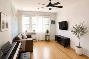 61-43 157th St, Flushing, NY 11367 - Photo 5