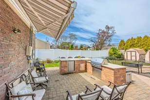 17 Seaver Ln, Smithtown, NY 11787 - Photo 23